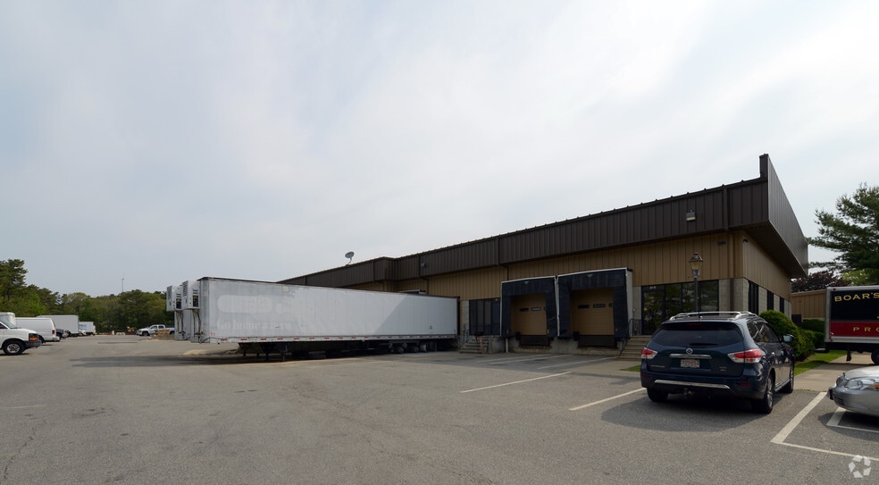 21 Fruean Way, South Yarmouth, MA for sale - Building Photo - Image 2 of 14