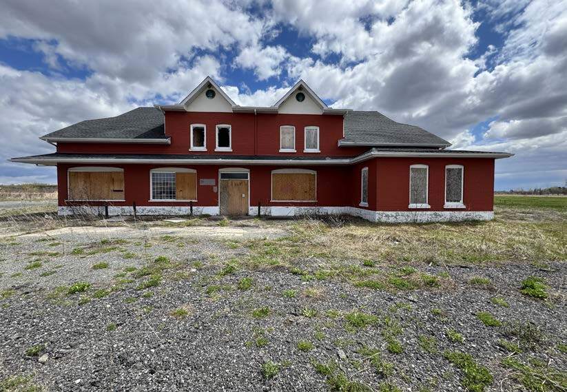 305 Rang Du Pays-Brulé, Saint-Célestin, QC for sale Primary Photo- Image 1 of 8
