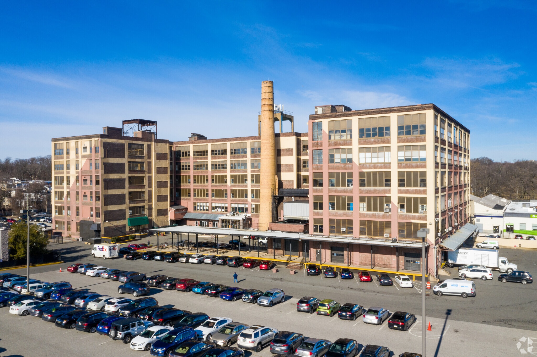 5070-5080 Parkside Ave, Philadelphia, PA for lease Primary Photo- Image 1 of 26