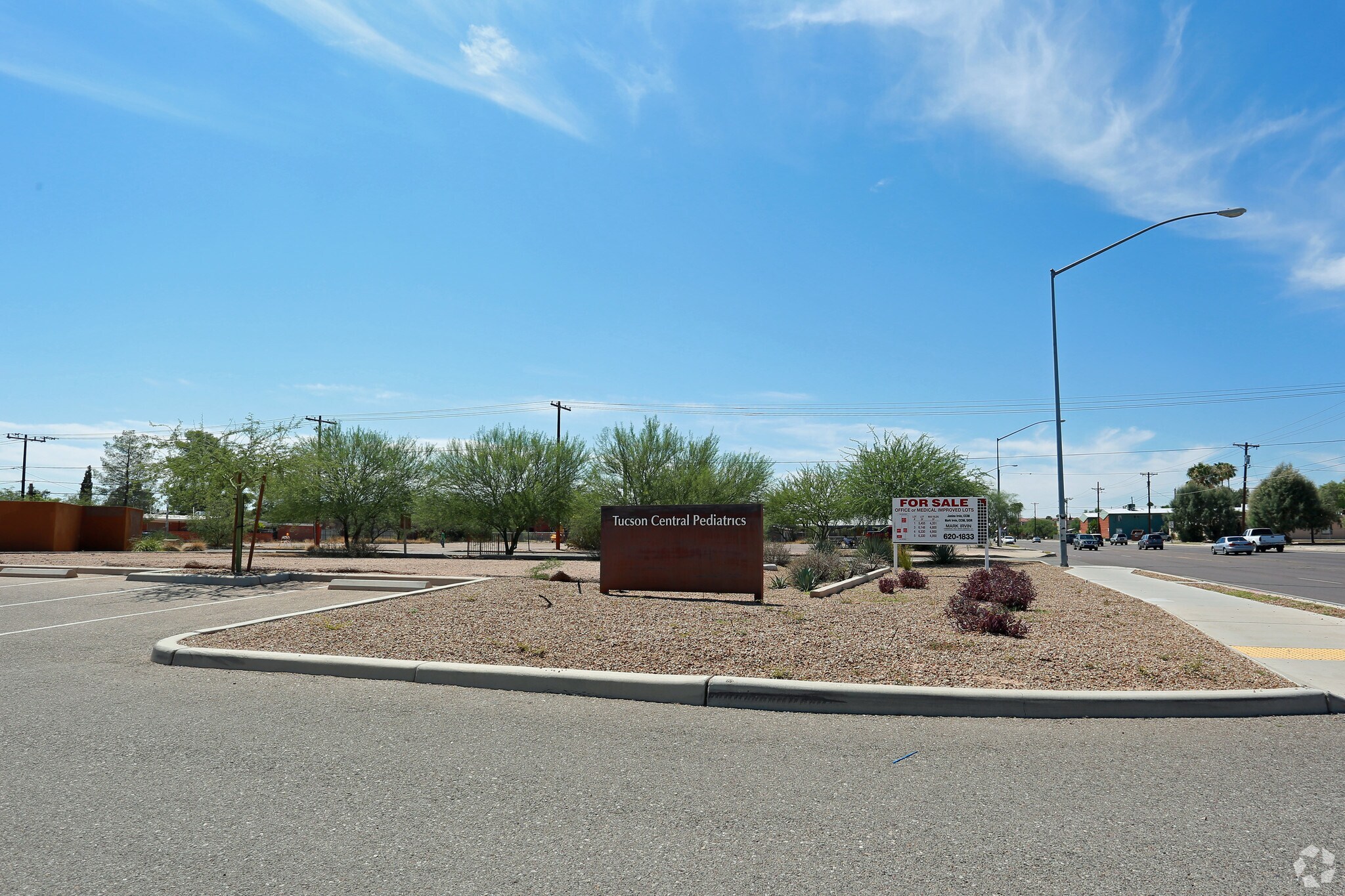 1618 N Alvernon Way, Tucson, AZ for sale Primary Photo- Image 1 of 5