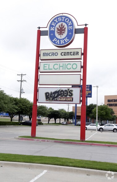 13937 N Central Expy, Dallas, TX à vendre - Photo du bâtiment - Image 2 de 3