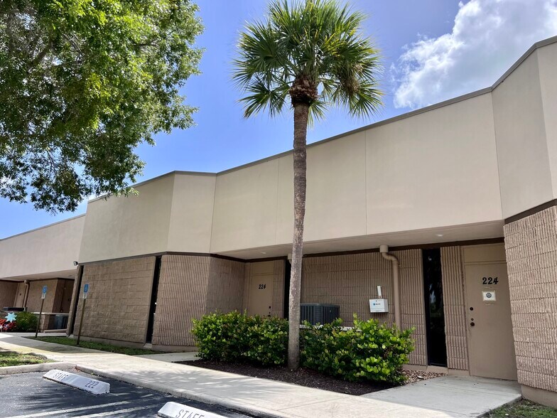 13005 Southern Blvd, Loxahatchee, FL à louer - Photo du bâtiment - Image 2 de 20
