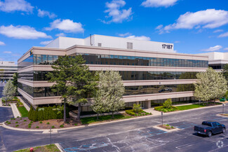 More details for 17187 N Laurel Park Dr, Livonia, MI - Office for Lease