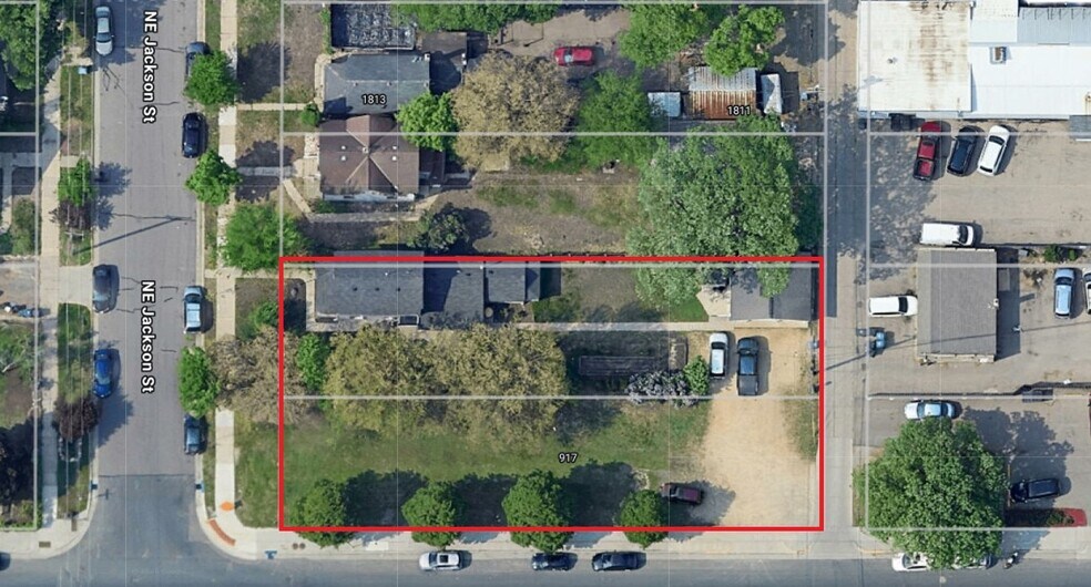 917 18th NE Ave, Minneapolis, MN à vendre - Photo du bâtiment - Image 2 de 7