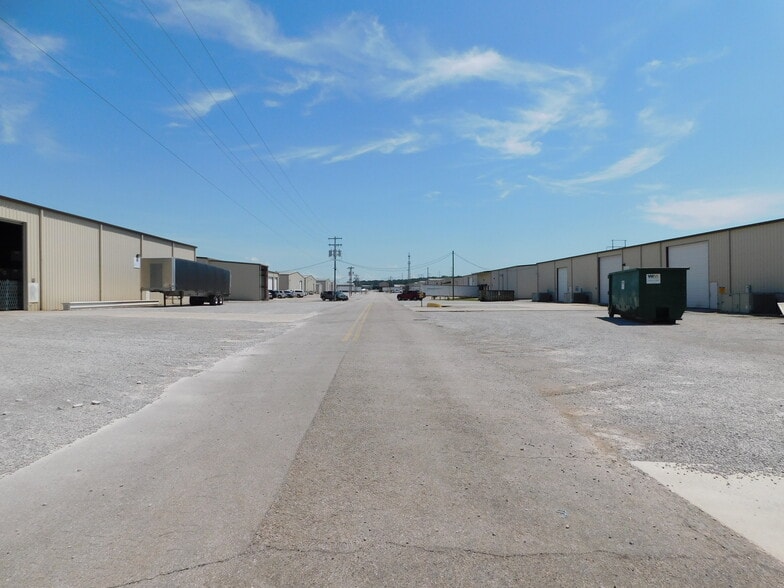 3401 Highway 20, Decatur, AL for lease - Building Photo - Image 2 of 8