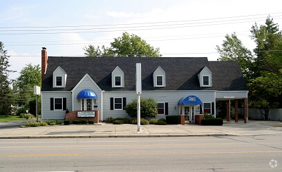3608-3612 N Wheeling Ave, Muncie, IN à louer Photo du bâtiment- Image 1 de 4