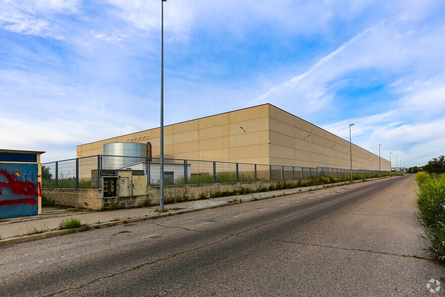 Industrial in Parla, Madrid for lease - Building Photo - Image 2 of 3