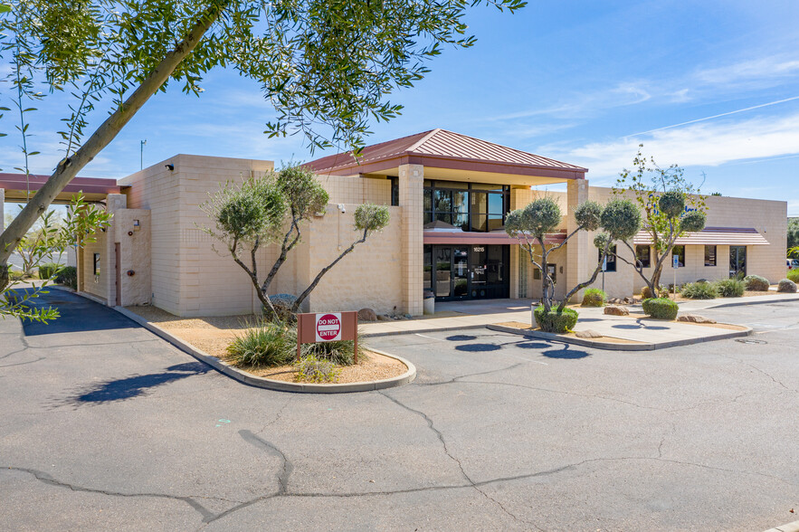 16215 N 28th Ave, Phoenix, AZ à vendre - Photo du bâtiment - Image 1 de 1