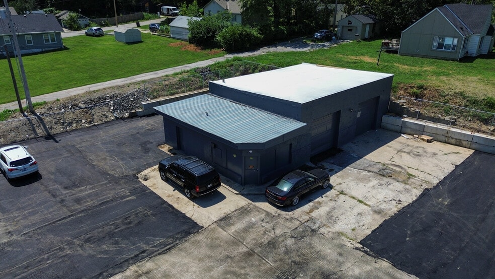 10725 E Truman Rd, Independence, MO for sale - Building Photo - Image 1 of 5