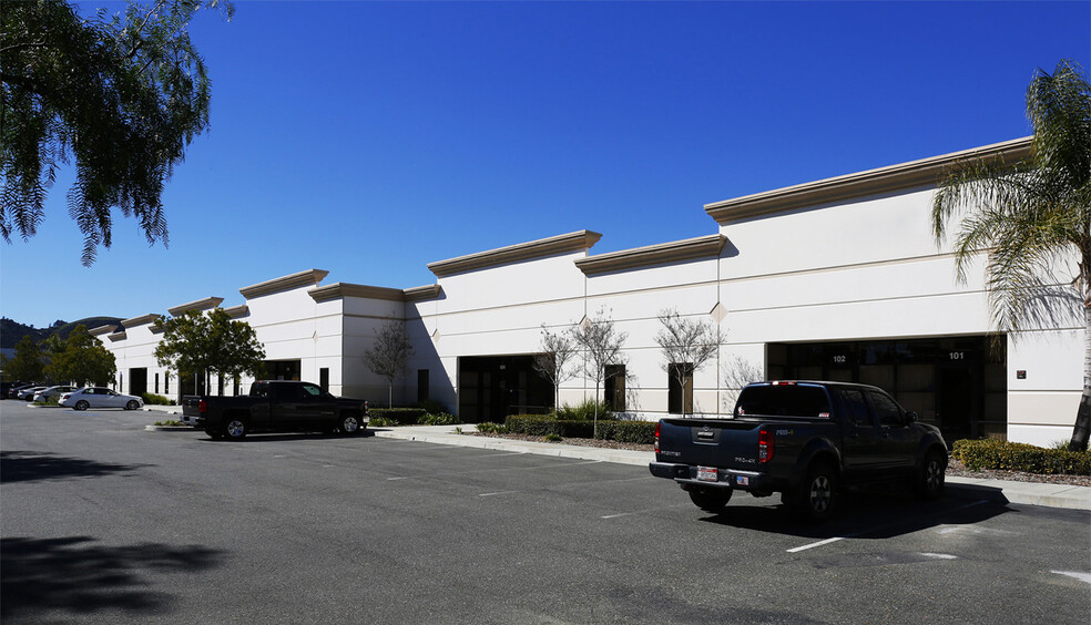 26398 Deere Ct, Murrieta, CA for lease - Building Photo - Image 1 of 7