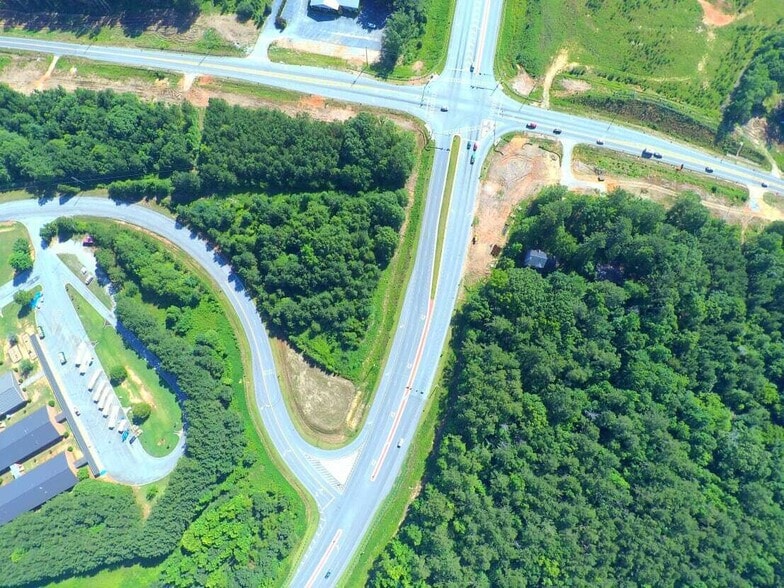 2598 Hiram Douglasville Hwy, Hiram, GA for sale - Primary Photo - Image 1 of 13