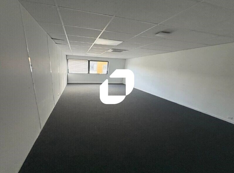 Flex dans Villeneuve-la-Garenne à louer - Photo intérieure - Image 3 de 15