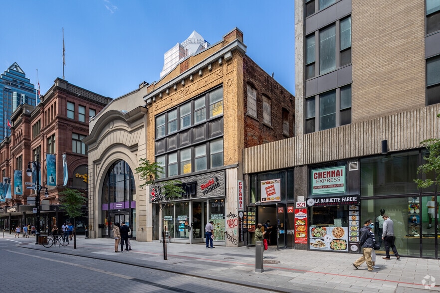 537 Rue Sainte-Catherine O, Montréal, QC for sale - Primary Photo - Image 1 of 7