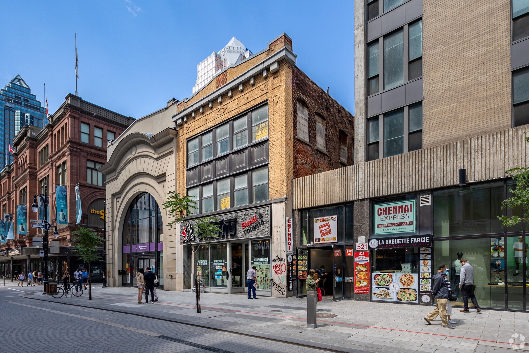 537 Rue Sainte-Catherine O, Montréal, QC for sale Primary Photo- Image 1 of 8