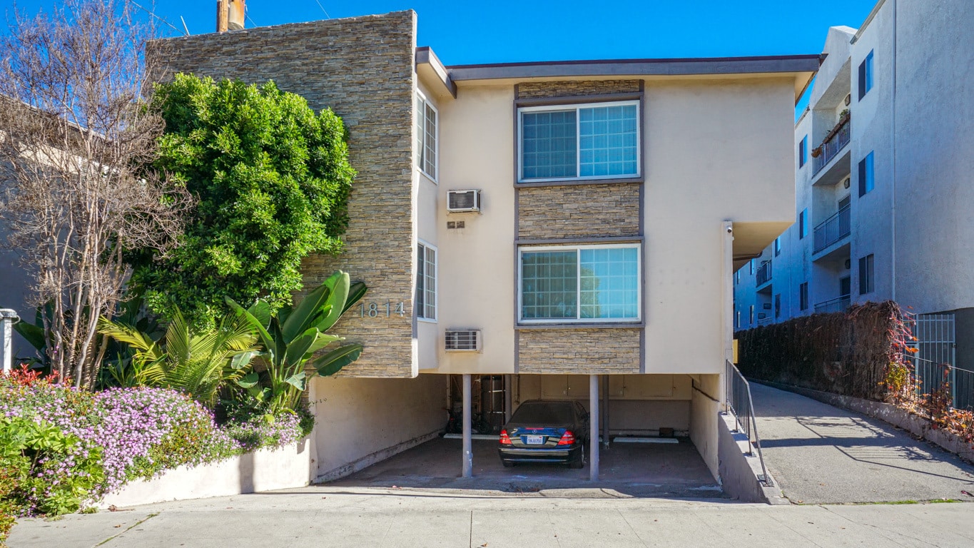 1814 Grismer Ave, Burbank, CA for sale Primary Photo- Image 1 of 17