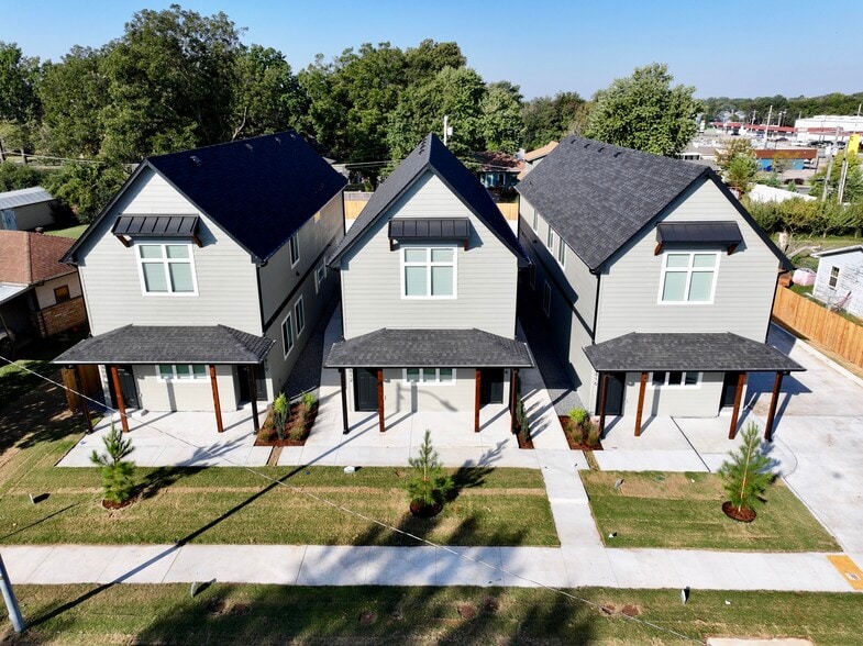 816 N Main St, Broken Arrow, OK for sale - Building Photo - Image 2 of 25