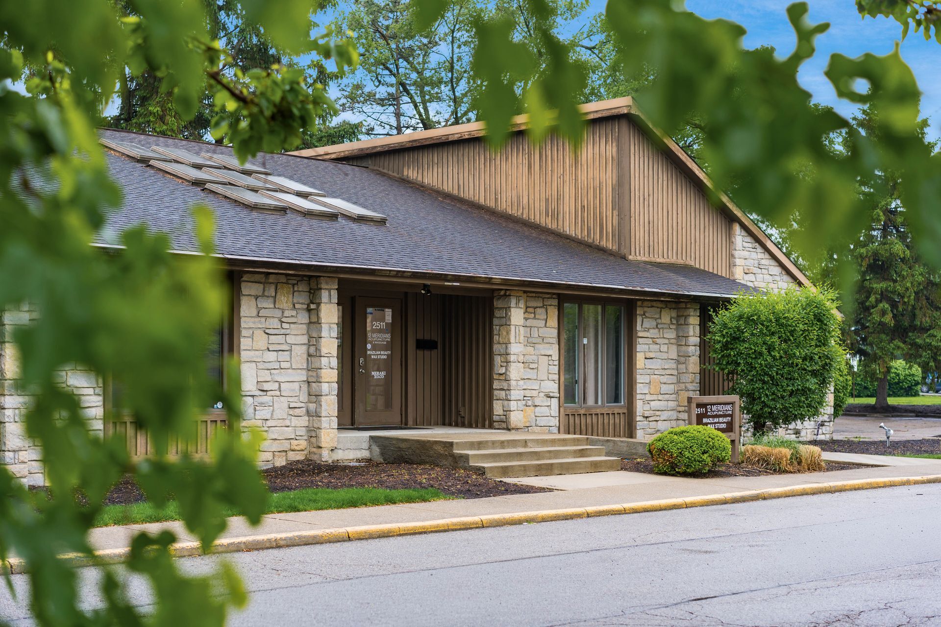 2511-2513 Oakstone Dr, Columbus, OH for sale Primary Photo- Image 1 of 31