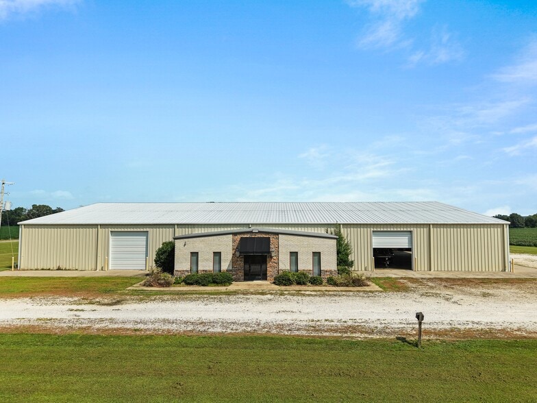 1551 Highway 124, Greenfield, TN for sale - Primary Photo - Image 1 of 25
