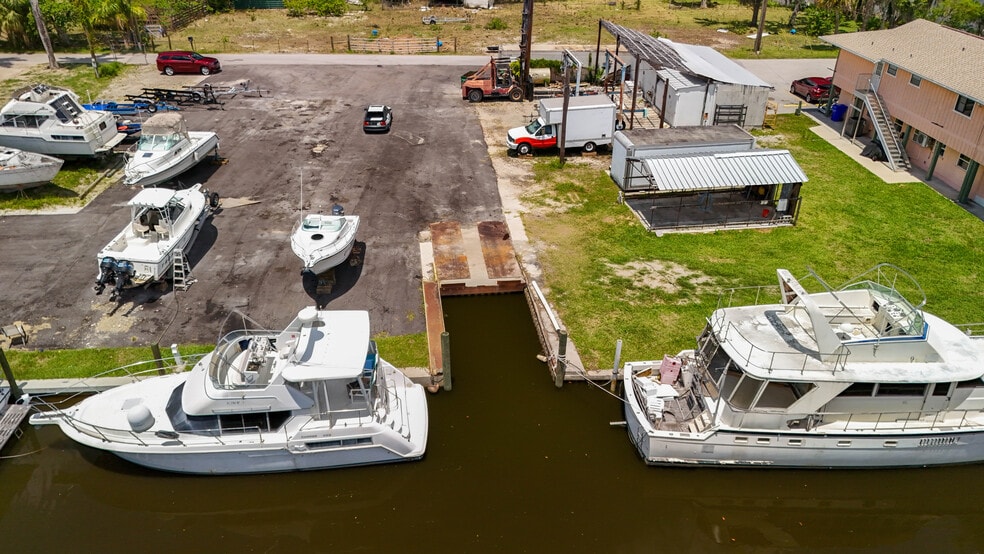 2200 Marina Park Dr, Fort Myers, FL for sale - Aerial - Image 3 of 19