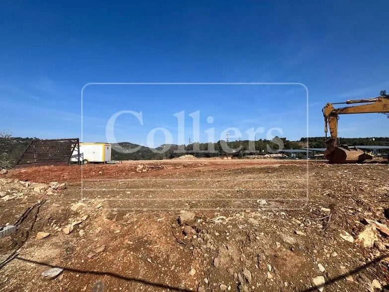 Industrial in La Ciotat for sale - Building Photo - Image 2 of 5