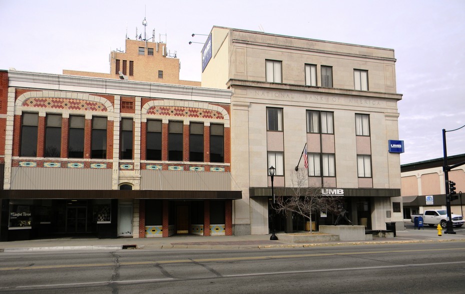 100 S Santa Fe Ave, Salina, KS à vendre - Photo du bâtiment - Image 1 de 1