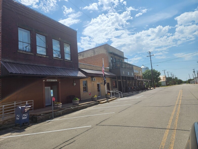 412-414 Main St, Windom, TX for sale - Building Photo - Image 3 of 50