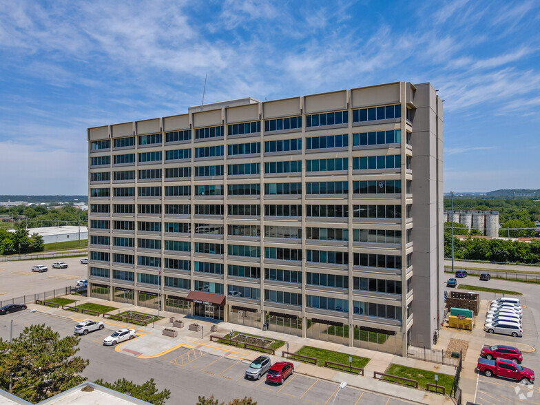 400 State Ave, Kansas City, KS à louer - Photo du bâtiment - Image 2 de 3