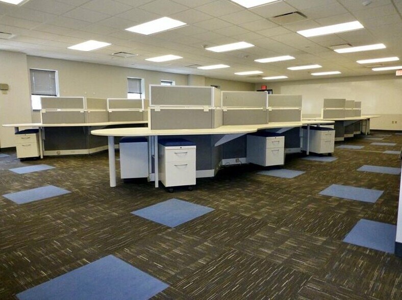 4736 Penn Ave, Pittsburgh, PA à louer - Photo intérieure - Image 2 de 8