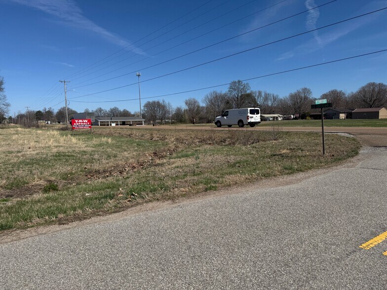 9265 Highway 641 N, Puryear, TN à vendre - Photo du bâtiment - Image 3 de 3