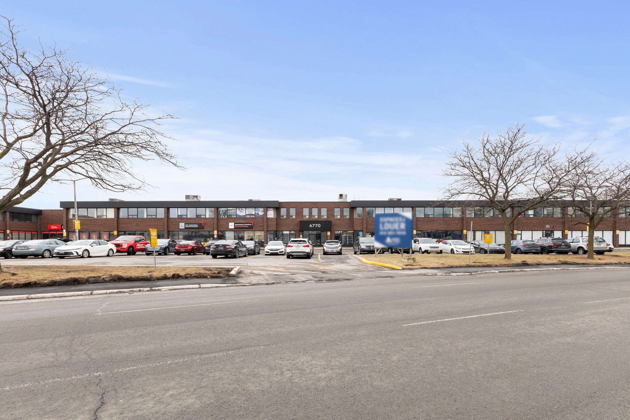 6742-6846 Rue Jarry E, Montréal, QC for lease Primary Photo- Image 1 of 21