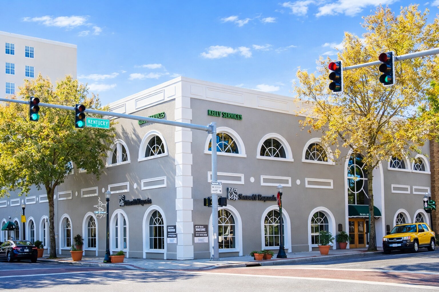 100 S Kentucky Ave, Lakeland, FL à louer Photo principale- Image 1 de 7