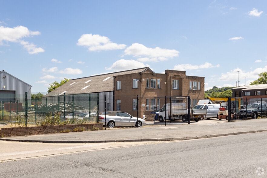 Lowfields Rd, Leeds for sale - Building Photo - Image 3 of 5