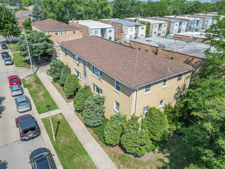 4936 Greenwood St, Skokie, IL for sale - Building Photo - Image 3 of 20