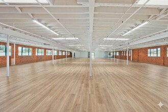 2440 S Sepulveda Blvd, Los Angeles, CA à louer Photo intérieure- Image 2 de 6