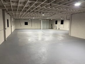 235 S Hill St, Buford, GA for lease Interior Photo- Image 2 of 3