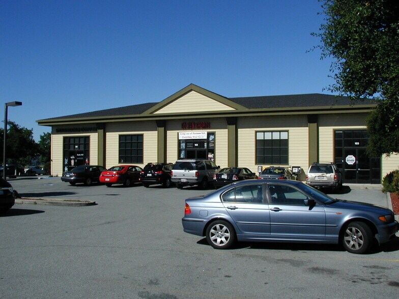 17015 Walnut Grove Dr, Morgan Hill, CA à louer - Photo du bâtiment - Image 3 de 3