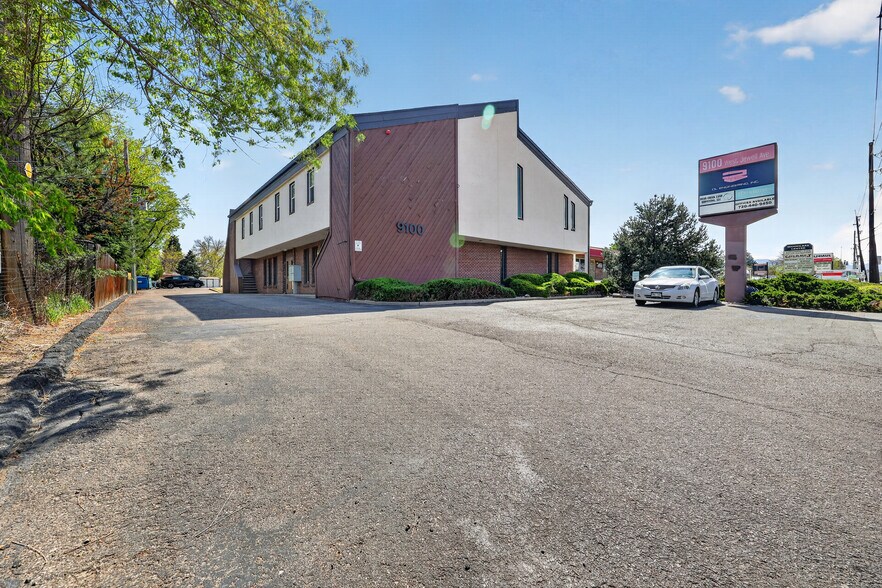 9100 W Jewell Ave, Lakewood, CO à vendre - Photo du bâtiment - Image 2 de 22