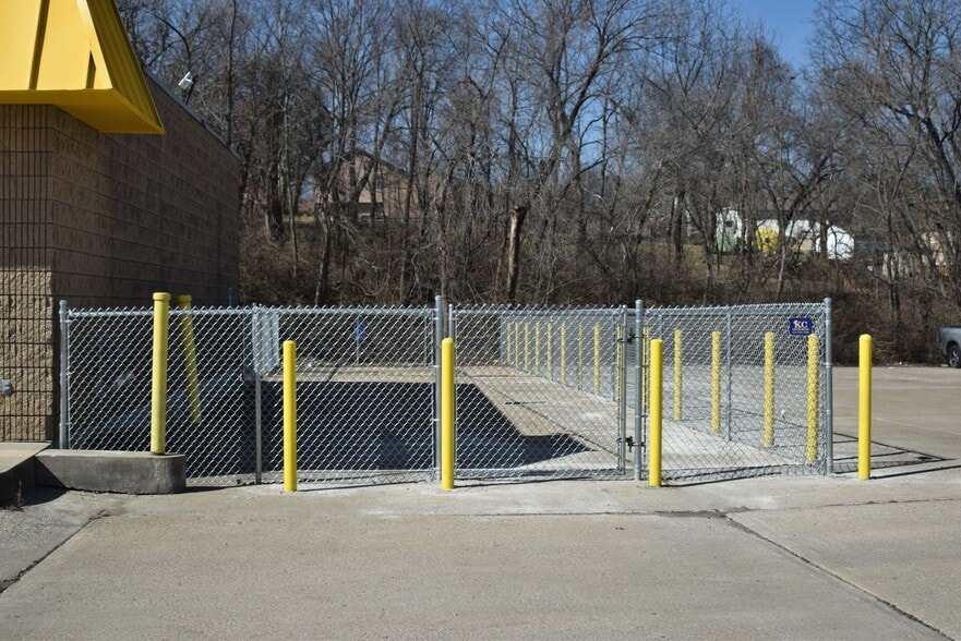 5600 Raytown Rd, Raytown, MO for sale - Building Photo - Image 3 of 14