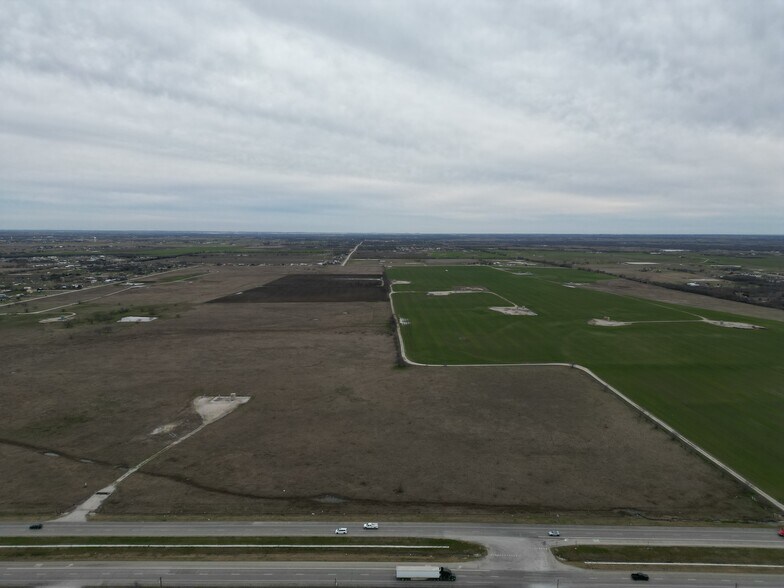 Hwy 380 hwy, Ponder, TX à vendre - Photo du bâtiment - Image 2 de 5