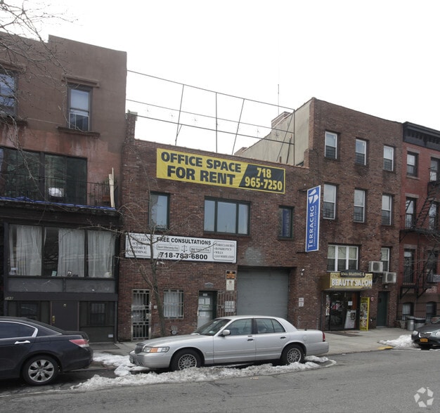 594 Pacific St, Brooklyn, NY for lease - Primary Photo - Image 1 of 7