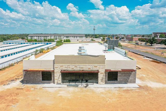 1016 Calton Rd, Laredo, TX for lease - Primary Photo - Image 1 of 30