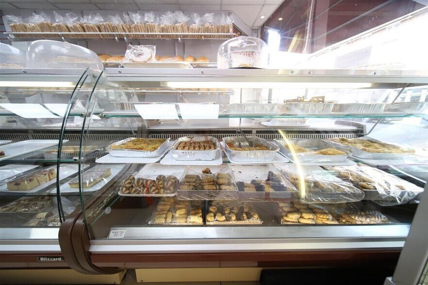 739 Green Lanes, London for lease - Building Photo - Image 3 of 19