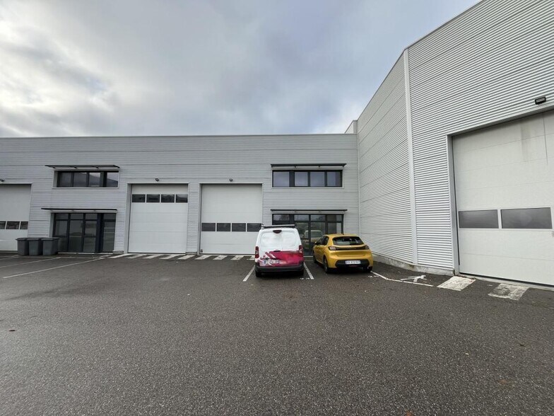 44 Rue De L'Avenir, Genas for lease - Building Photo - Image 3 of 14