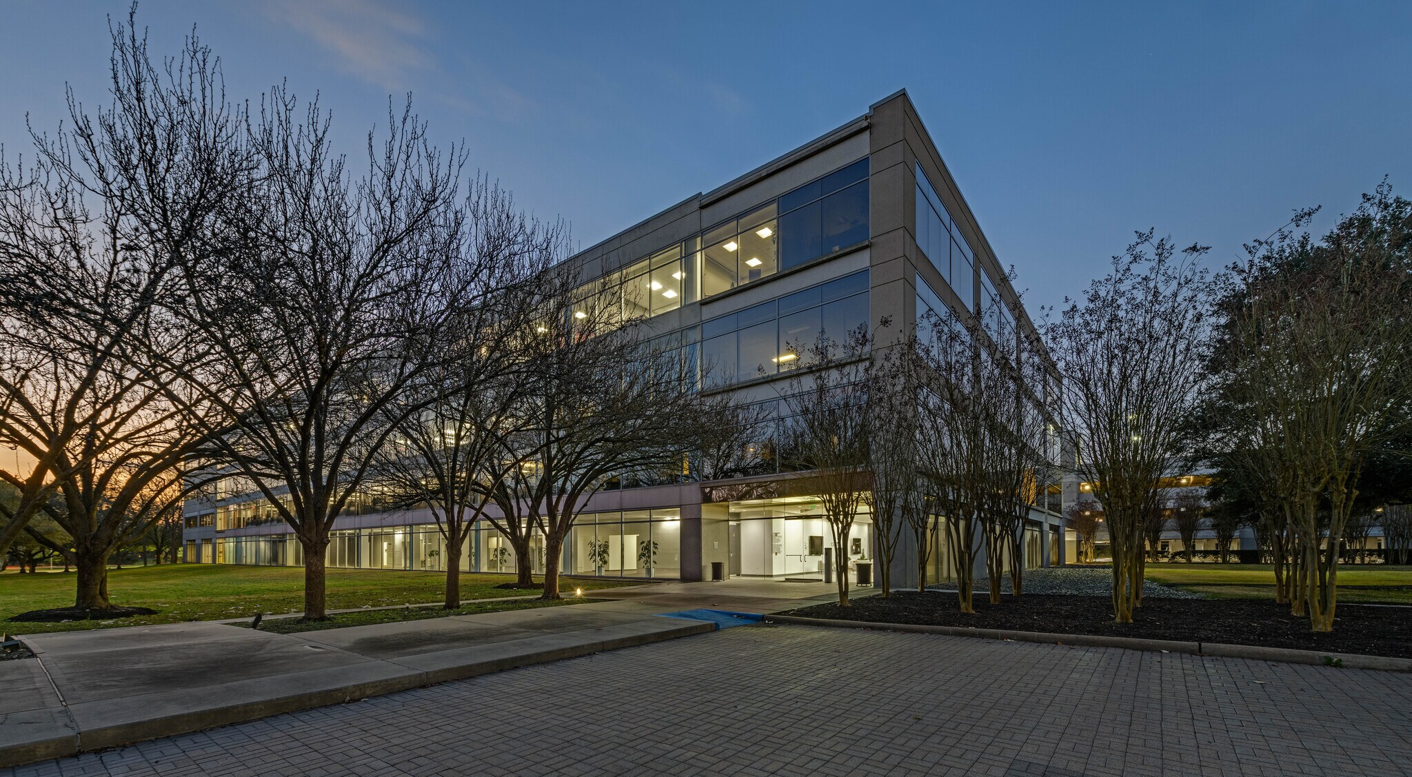 1330 Enclave Pky, Houston, TX à vendre Photo principale- Image 1 de 14