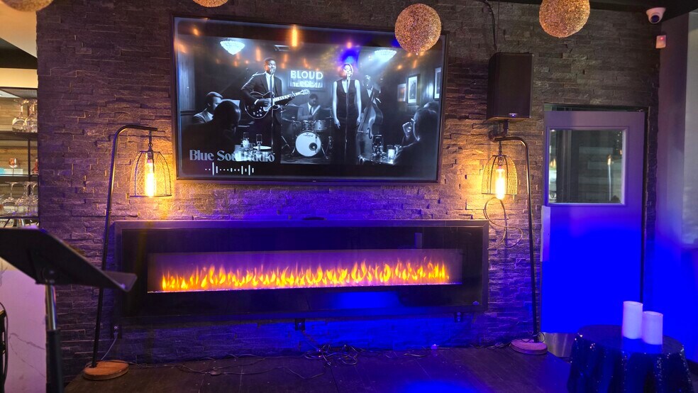 23759 Roscoe Blvd, West Hills, CA à louer - Photo du bâtiment - Image 2 de 18