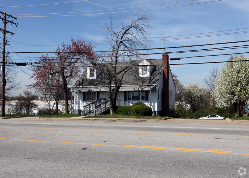 8444 Ardwick Ardmore Rd, Hyattsville, MD for sale - Primary Photo - Image 1 of 2