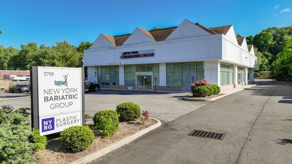 3795 Crompond Rd, Cortlandt Manor, NY à vendre - Photo principale - Image 1 de 1