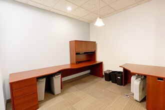 600 Unicorn Park Dr, Woburn, MA for lease Interior Photo- Image 1 of 7