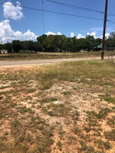 FM 536, Pleasanton, TX for sale - Building Photo - Image 1 of 7