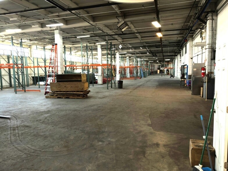 104-20 Dunkirk St, Jamaica, NY à vendre - Photo du bâtiment - Image 3 de 6